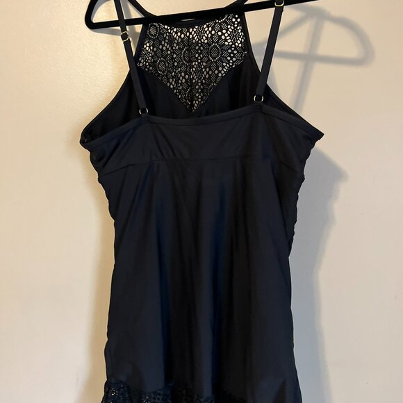 Apt. Swimsuit - Picture 4 of 4